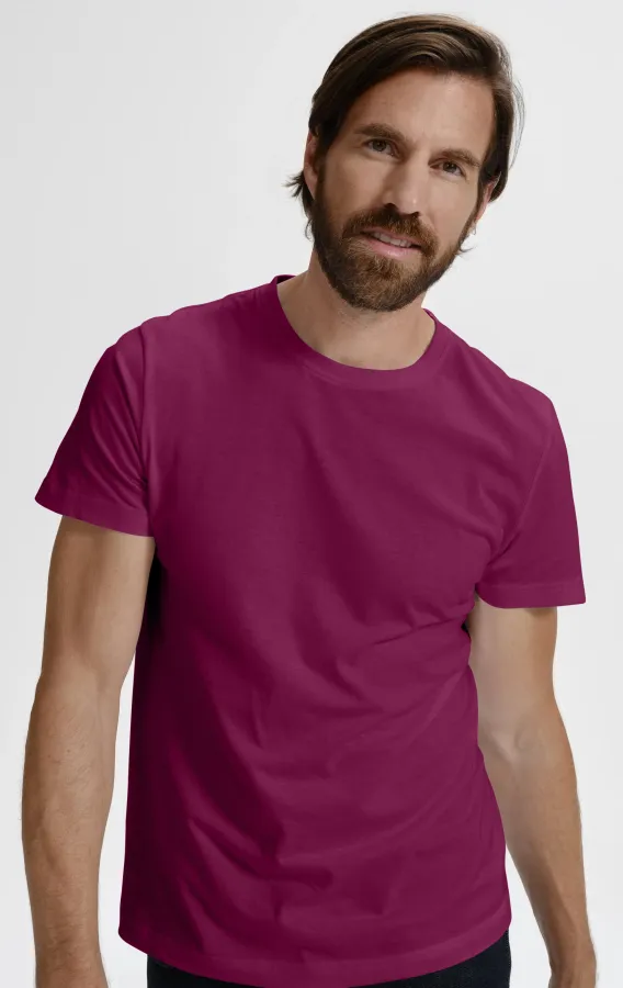 Das einfache T-Shirt der Männer, fuchsie Das einfache T-Shirt der Männer, fuchsie