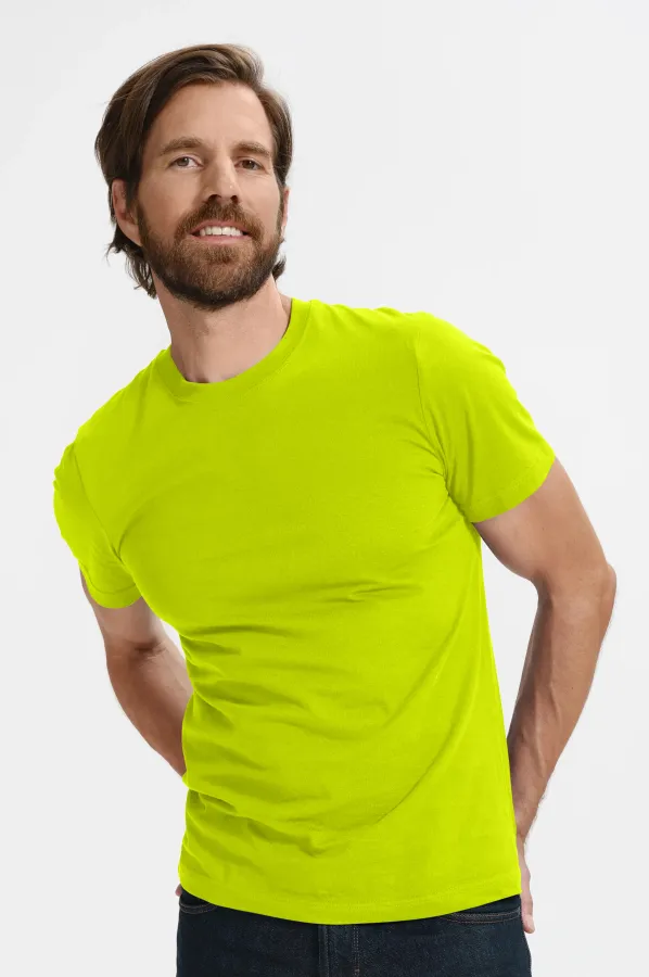 Das klassische T-Shirt der Männer, lindgrün Das klassische T-Shirt der Männer, lindgrün
