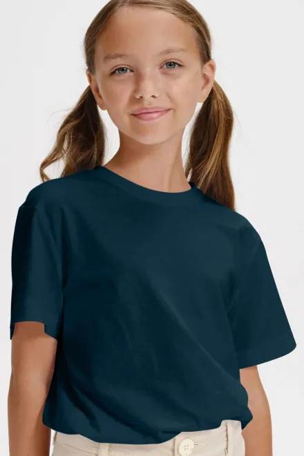 Das einfache T-Shirt der Kinder, dunkelblau