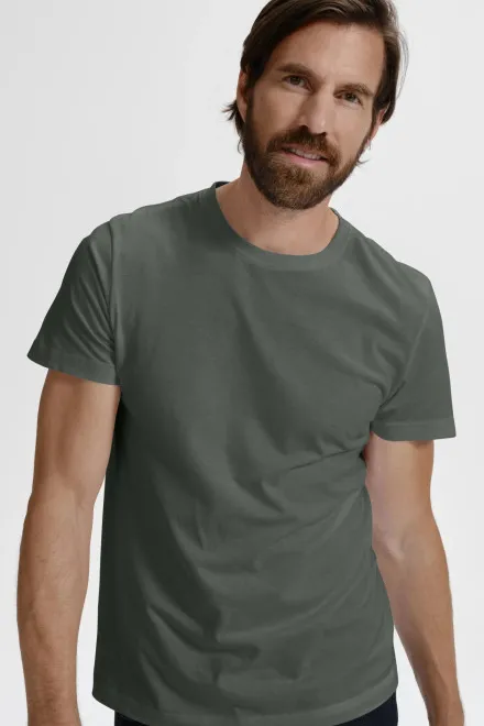 Das einfache T-Shirt der Männer, dunkler Schiefer