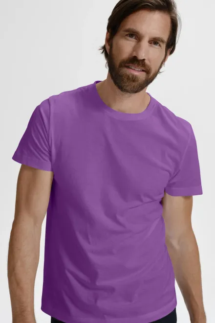 Das einfache T-Shirt der Männer, lila